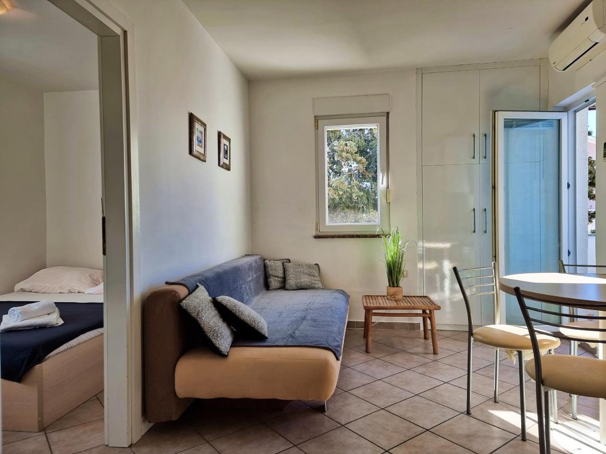 Apartment Aqua Near The City Beach ノヴァリャ エクステリア 写真